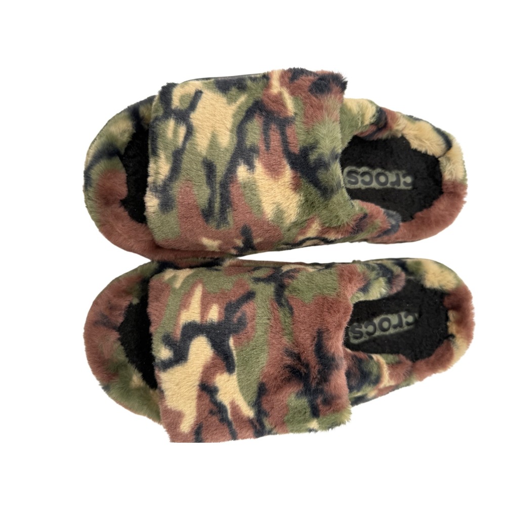 Crocs Classic Cozzzy Sandals Womens 10 Mens 8 Camo Excellent Faux Fur Slides new